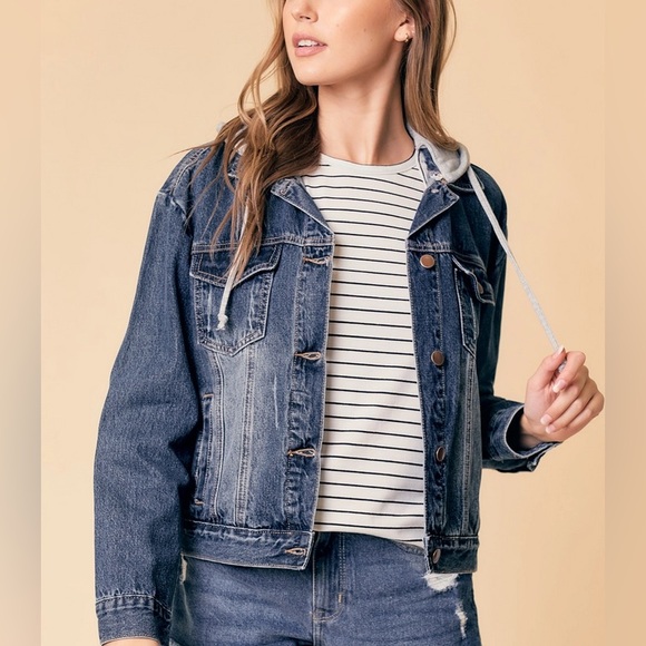 Doe & Rae Women’s Washed Denim Jacket With Hood Size Small Jean Jacket - Picture 3 of 14